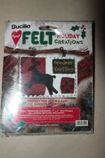 CHRISTMAS Bucilla Felt Kit REINDEER CROSSING 7X5 WALL HANGING EMBROIDERY CRAFTS