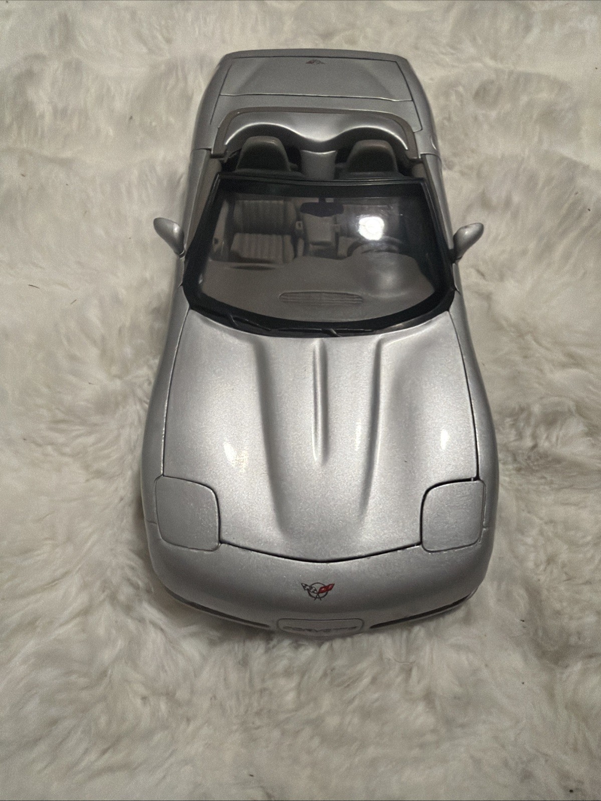 Chevrolet Corvette C5 1997 Silver 1:18 Burago Diecast