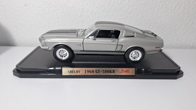 Modellauto 1/18 Ford Shelby Mustang G.T.500KR 1968 silber Road Signature