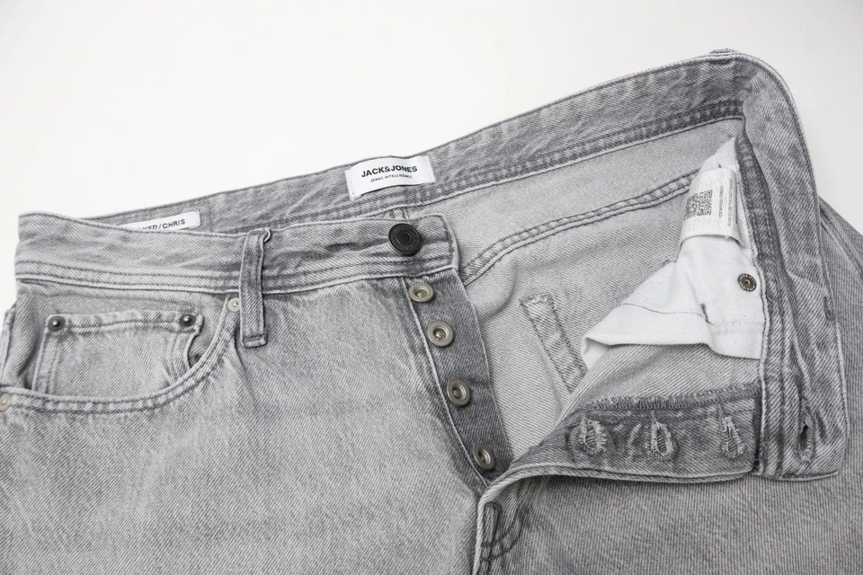 JACK & JONES Relaxed/Chris Jeans Men's W33/L34 Grey Faded Whiskers Button Fly - Image 4 of 4