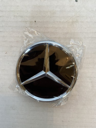 0ne Mercedes-Benz Center Cap Black With Silver OUTLINED Size 75 mm/2.95 New - Picture 3 of 5