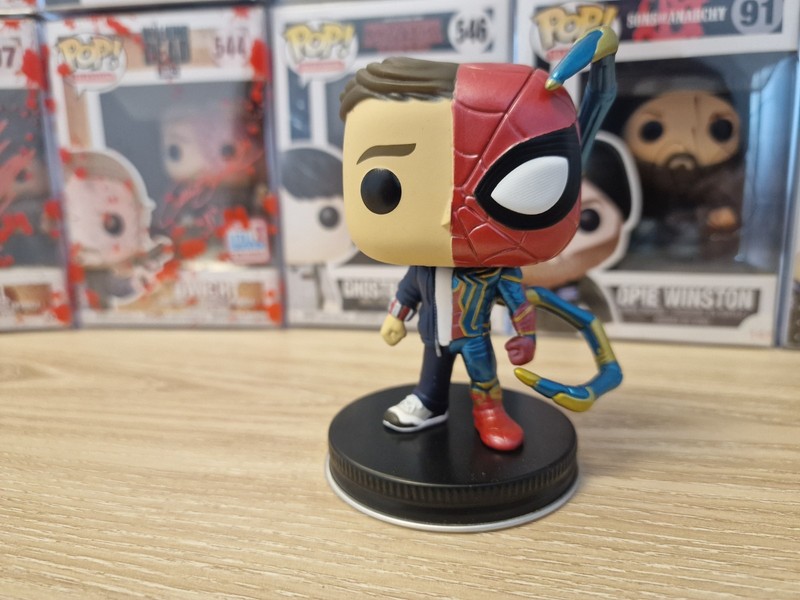 Funko Pop Vinyl - Marvel #1513 Peter Parker/Iron Spider - Special Ed - No Box