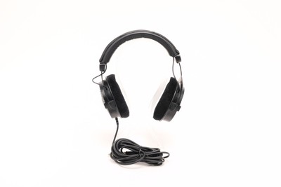 beyerdynamic DT 990 PRO（中古美品） Amazon.com: beyerdynamic DT 990 Pro Over-Ear Studio Monitor