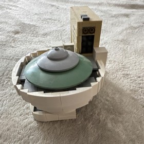 LEGO Architecture Solomon R. Guggenheim Museum Set 21035 Landmark Complete