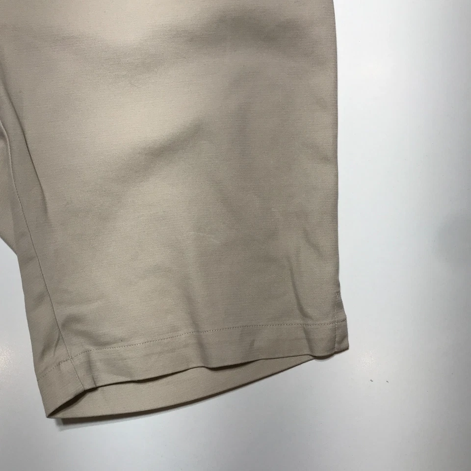 Bermudas chinas Charter Club para mujer 12 paneles caqui con cinturón con hebilla dorada Foto 4 de 4