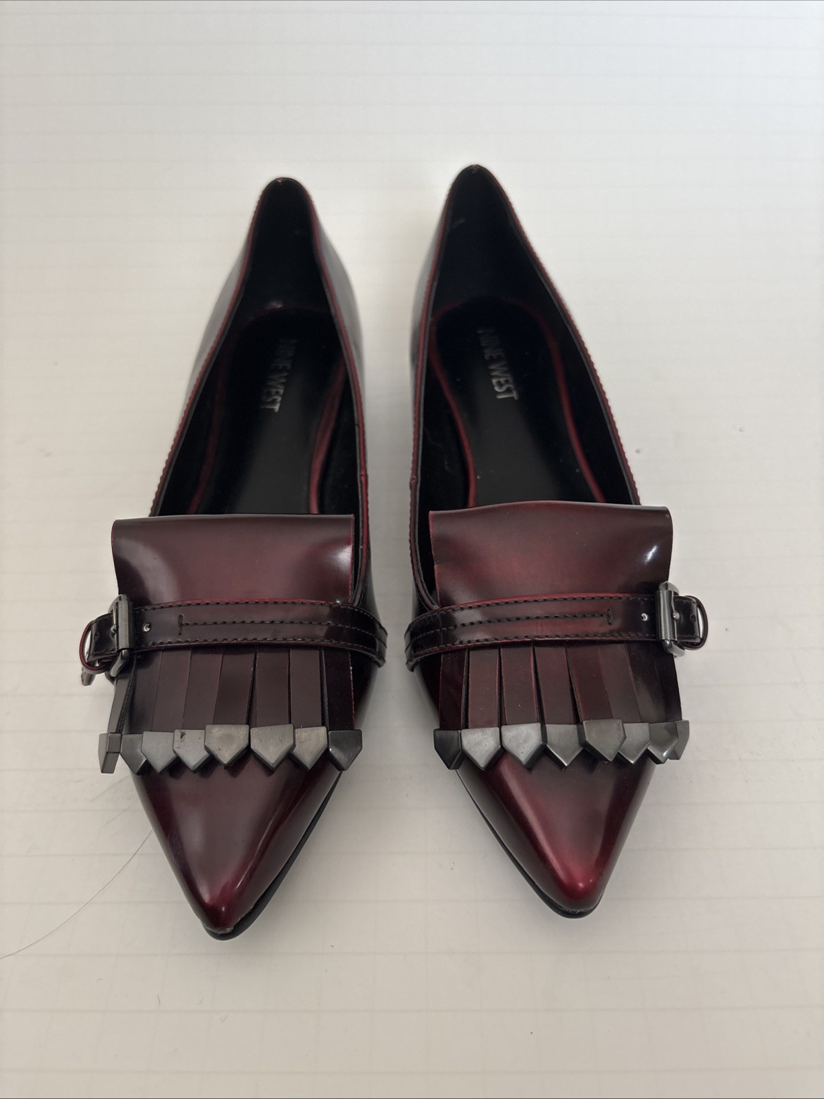 NINE WEST Patent Leather Tassel Loafers Flats Pointed Toe 7M Maroon