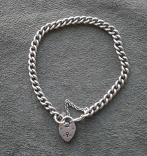 Small Chunky Close Curb Link Vtg Sterling Silver Padlock Bracelet 7.25" ~ 13.3g