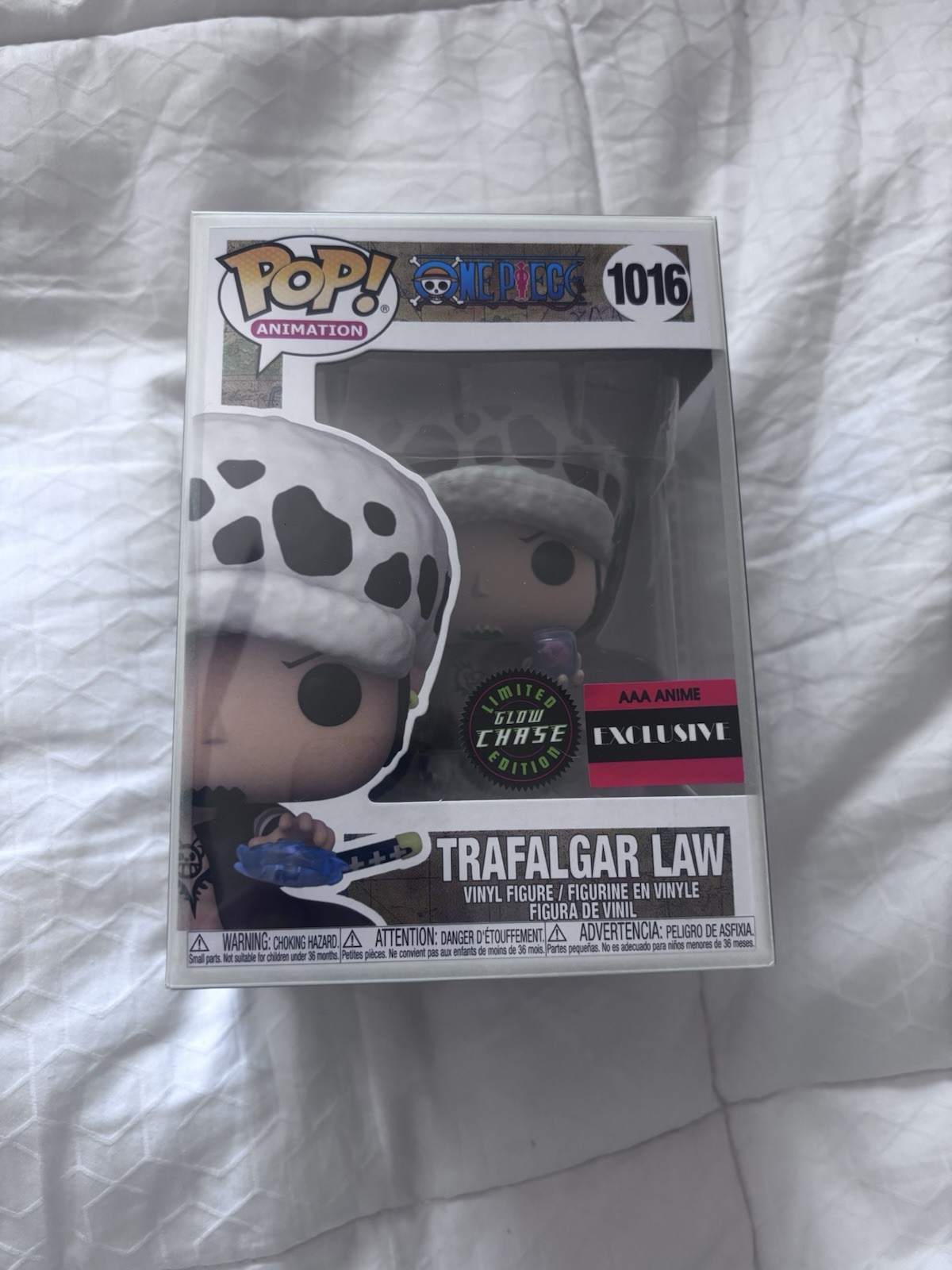 Funko Pop! Vinyl: One Piece Trafalgar Law (Glow Chase) #1016