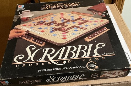 Vintage 1989 Scrabble Deluxe Edition Rotating 4034 Mahogany Tiles Complete - Picture 2 of 10