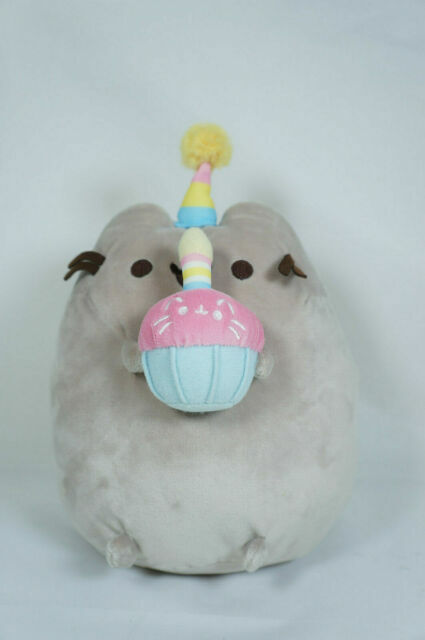 pusheen cupcake plush
