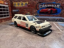 Nissan Máxima Drift Car 2022 Hot Wheels (Motul) con pilotos reales intercambio personalizado