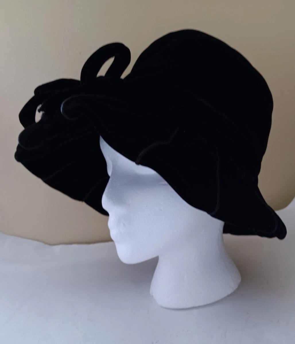 Chapeau femme vintage Christian Dior Chapeaux velours noir avec nœud devant