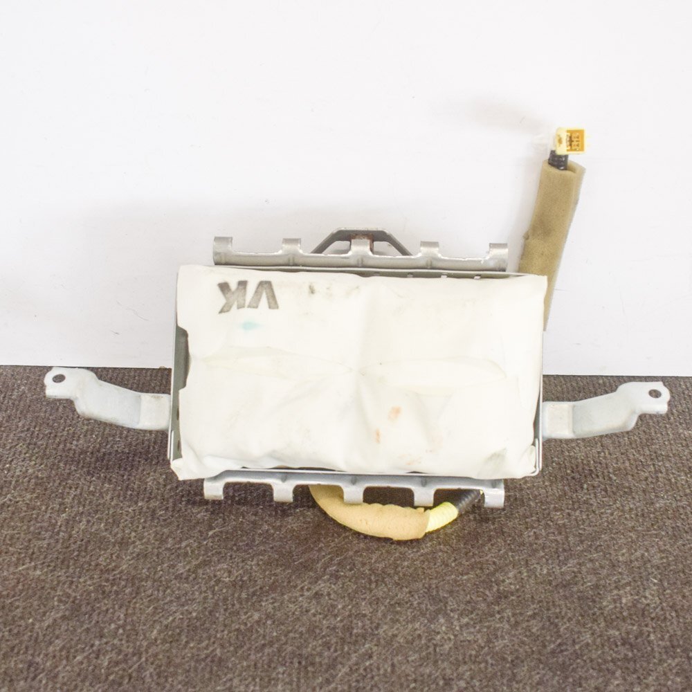 ユウ Tableau de bord TOYOTA VERSO AR20 SRS RHD 73970-0F030 82140
