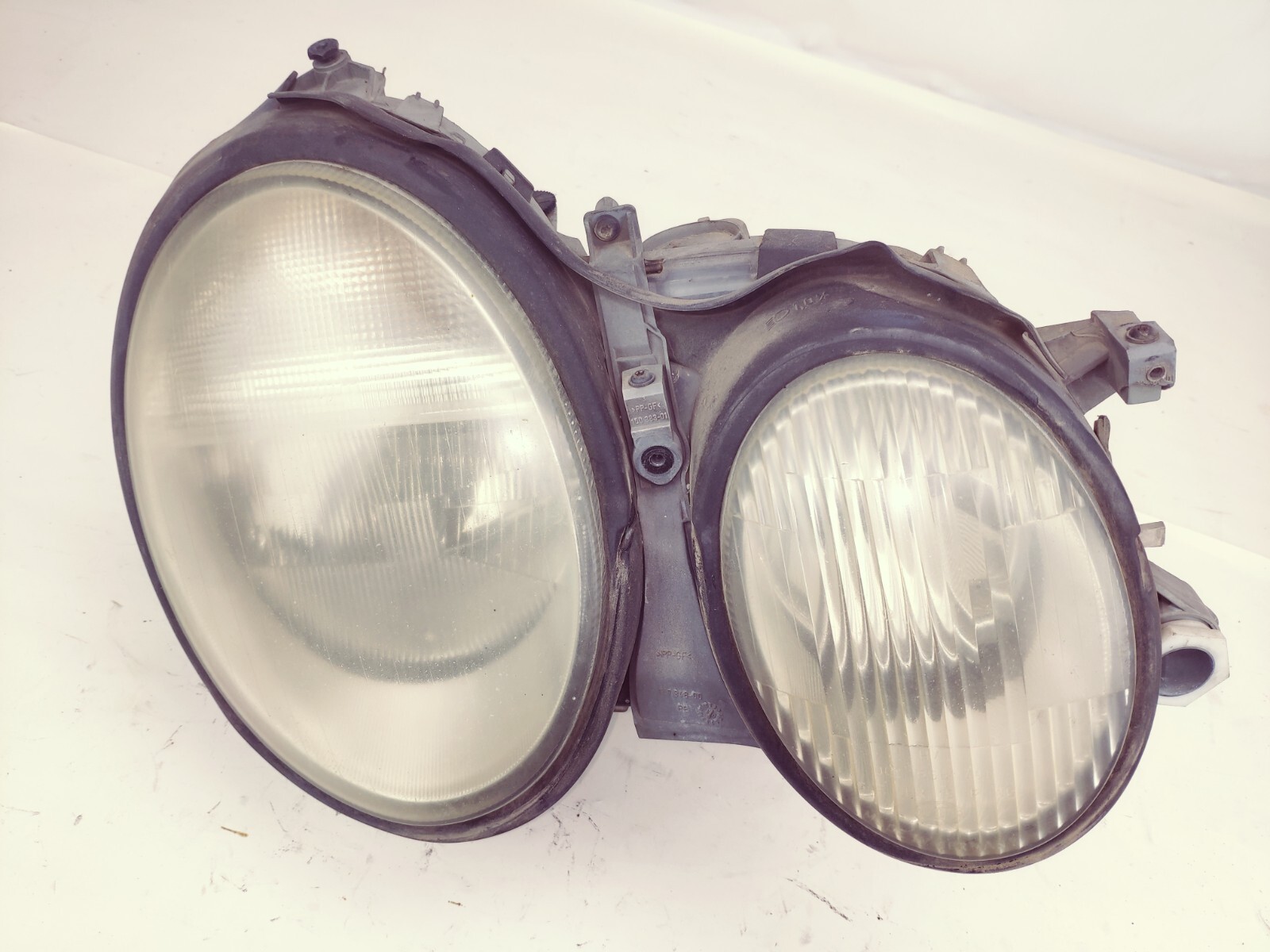 02 MERCEDES CLK320 W208 Headlight Xenon Assembly Right Side  