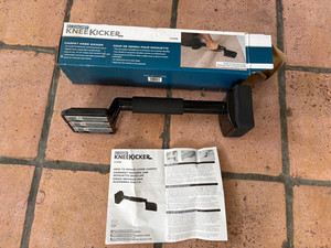 Economy Knee Kicker Carpet Installation Tool 4-1/8 In. Wide - EUC - Model 10408