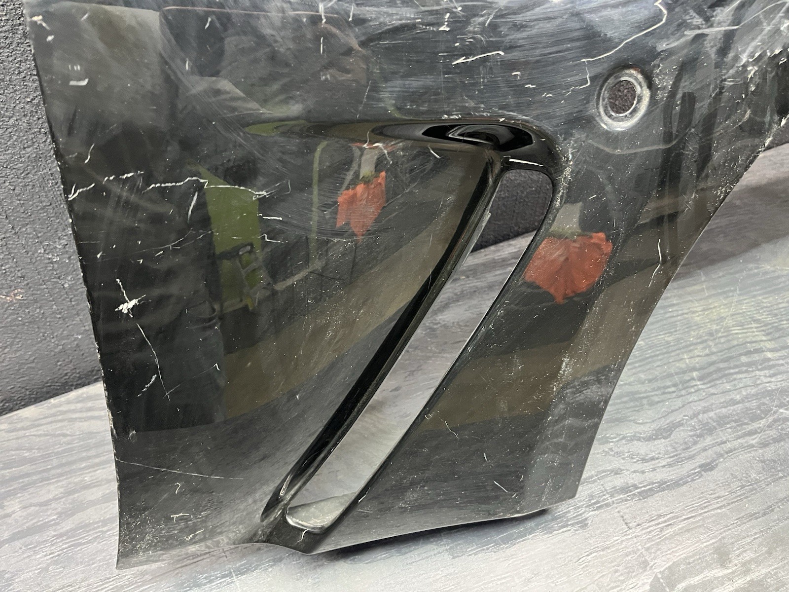 2011-2017 Maserati MC Fender RH OEM Genuine 