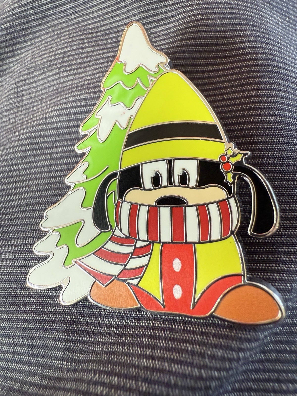 Disney Pin 2024 Walt Disney World Parks Winter Gnomes Mystery Box - Goofy