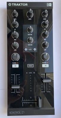 Native Instruments Traktor Kontrol Z1 DJ Mischpult/Controller - Schwarz