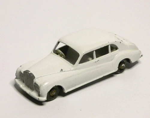 Matchbox Lesney No.44 ROLLS ROYCE PHANTOM V  - Off-white (repaint?) To Car g3