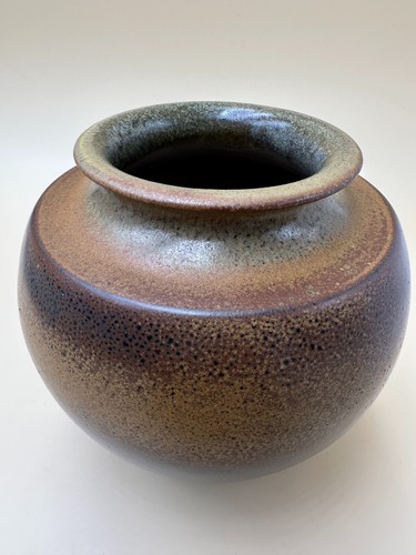 Vase boule en grès signé du monogramme J P à identifier - Bild 2 von 9