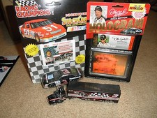 DALE EARNHARDT 1/43 SCALE 5X CHAMP GMGW 1993 LUMINA  HOLOGRAM  5X TRANSPORTER