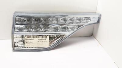 Toyota Estima MK3 2010 - 2015 Linker Innerer Rücklicht Klar 52784