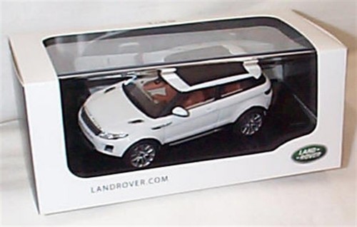 Range Rover Evoque 3 Door Fuji White Dealer model 1-43 New Ixo Branded - Picture 2 of 2