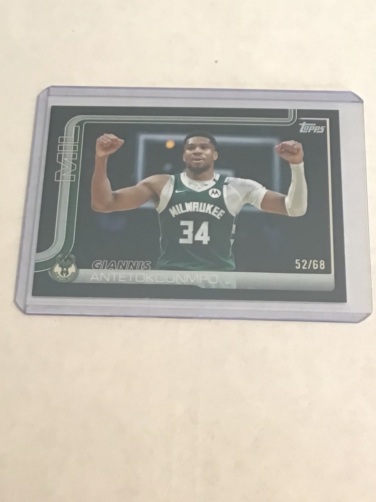 2025-26 Topps Flagship Basketball Giannis Antetokounmpo Black /68 #54 SSP