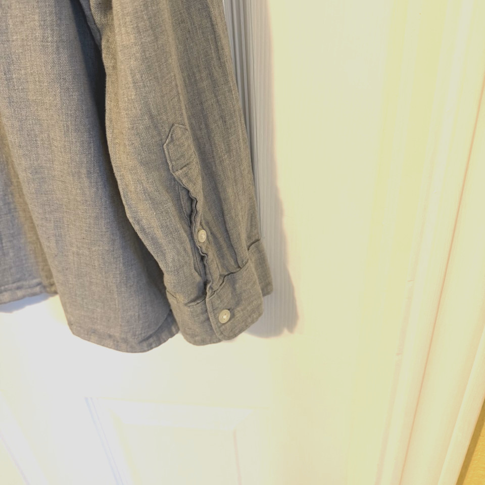 Gap Mens Button Down Camp Collar Long Sleeve Ligh… - image 6