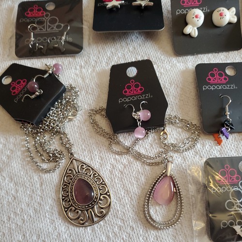 Lote de 10 collares mixtos pendientes y anillo de joyería de paparazzi nuevos con etiquetas - Imagen 2 de 4