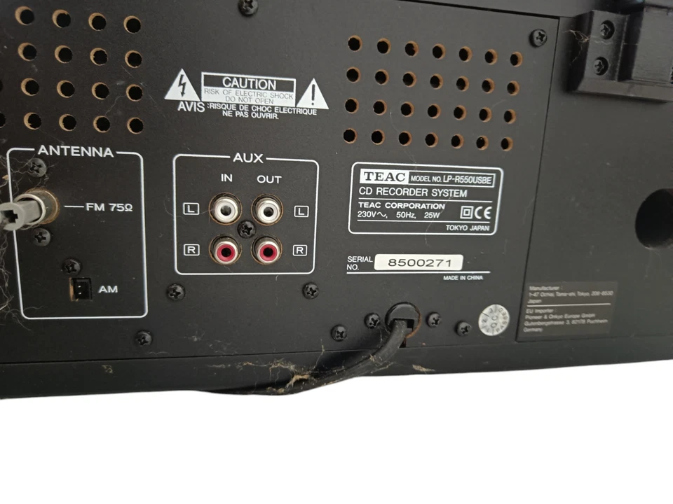 TEAC LP-R550 Combi CD-Recorder / Plattenspieler / Kassettenspieler schwarz - Bild 3 von 4