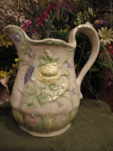Ceramic Porcelain Pitcher Luster Floral 7-1/2 in Tall Vintage - Picture 7 of 11