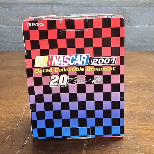 Tony Stewart 20 adornos NASCAR 2001 Home Depot coche ganadores círculo Navidad - Imagen 4 de 7