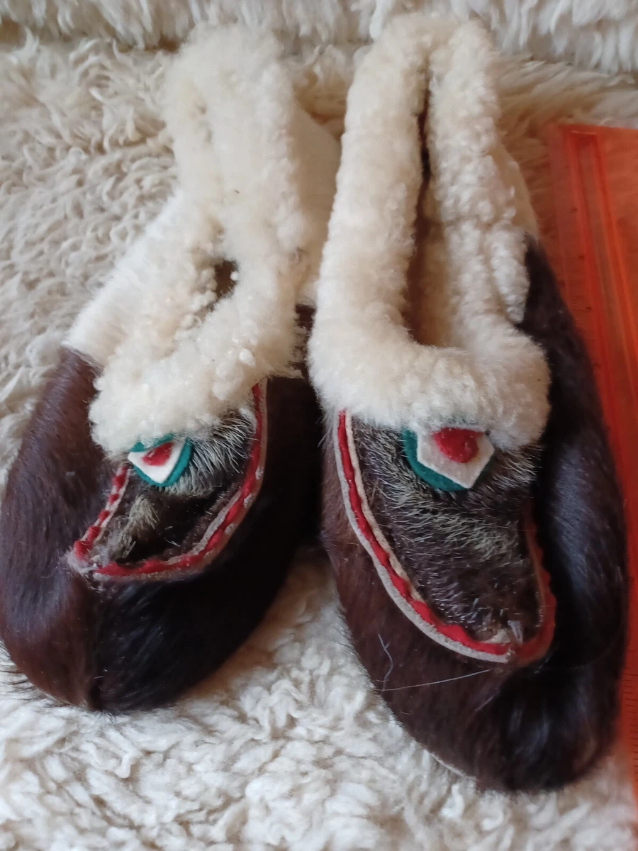 Norwegian Made Reindeer skin fur slippers good condition grey