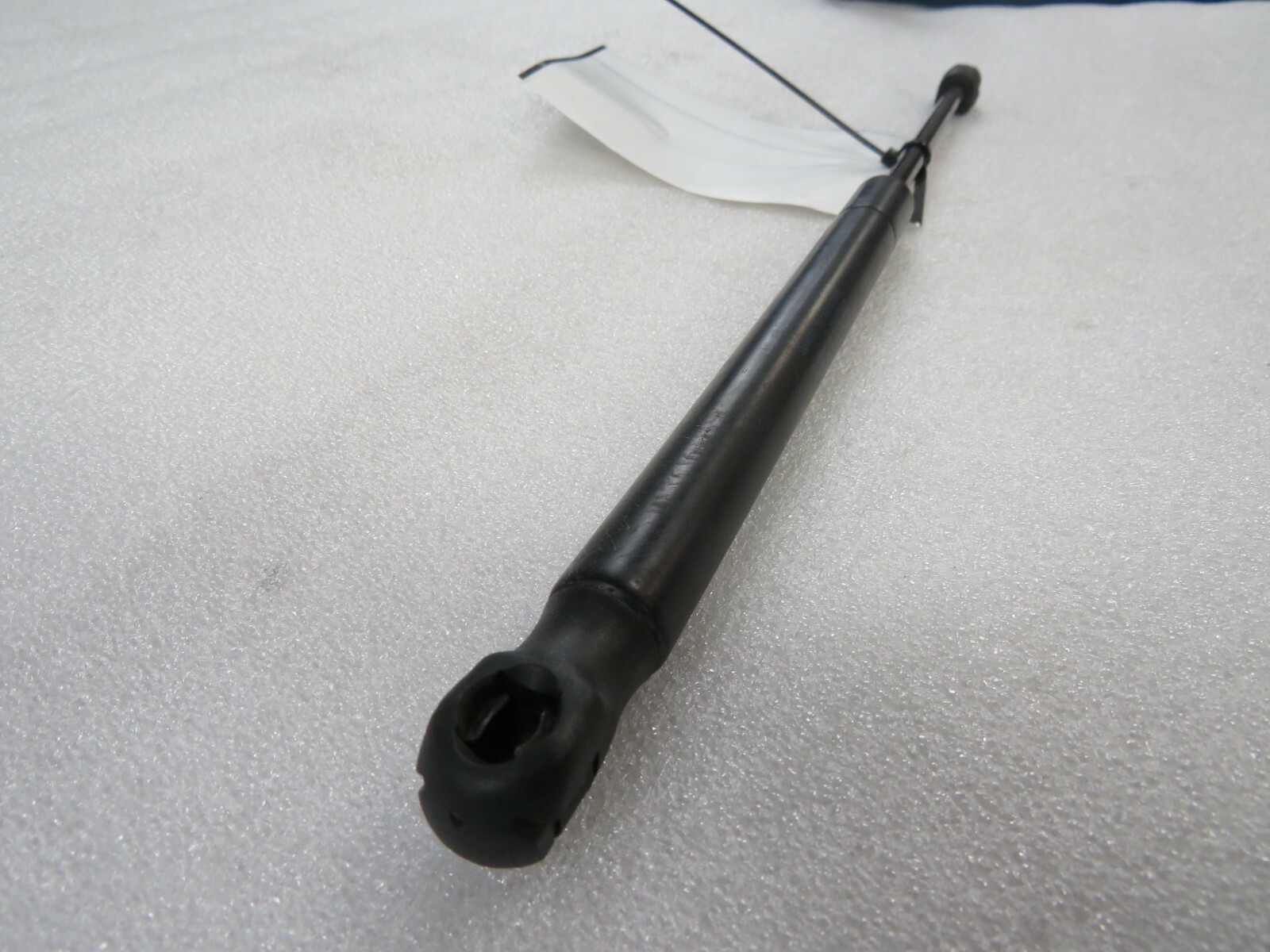 Maserati Quattroporte, Front Hood Strut, Used, P/N 68826000