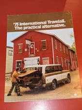 Original 1975 International Travelall Sales Brochure Catalog Ad-40331-c2