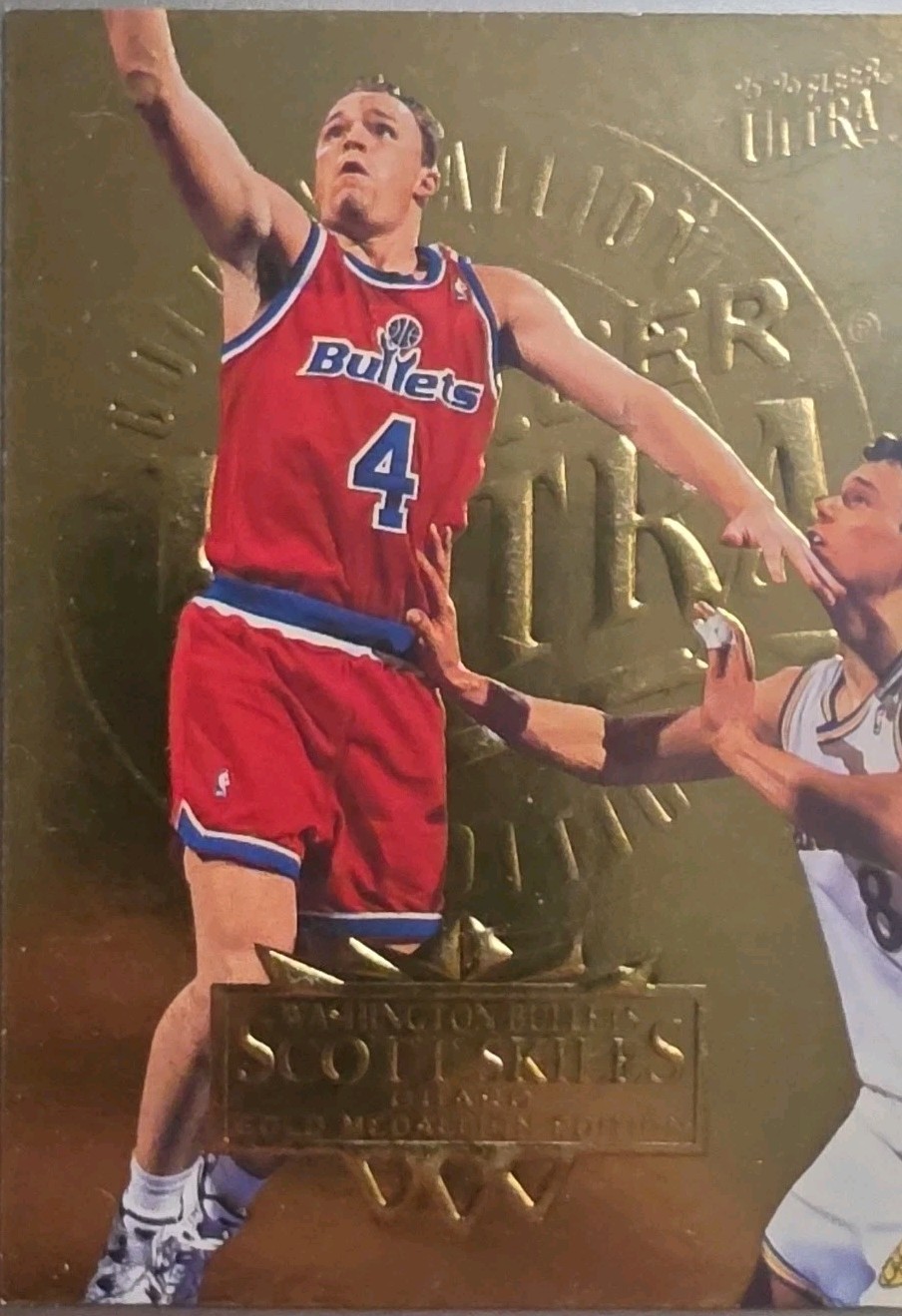 1995-96 Fleer Ultra - Scott Skiles #196 Gold Medallion Edition