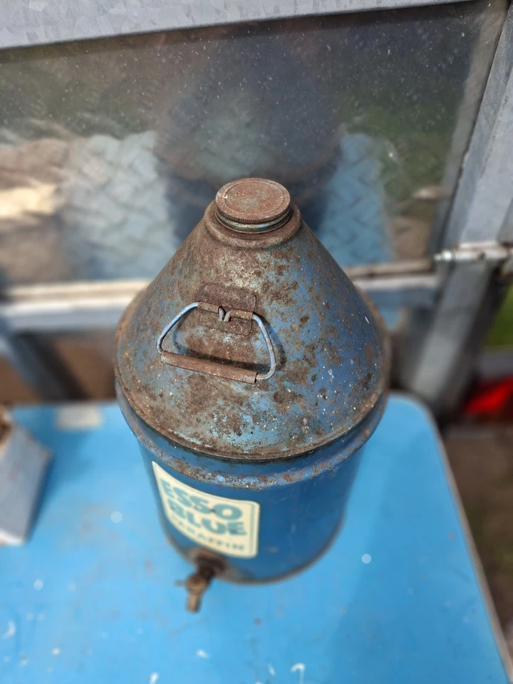 Old Vintage esso blue paraffin Can Rare Barn Find - Image 3 of 4