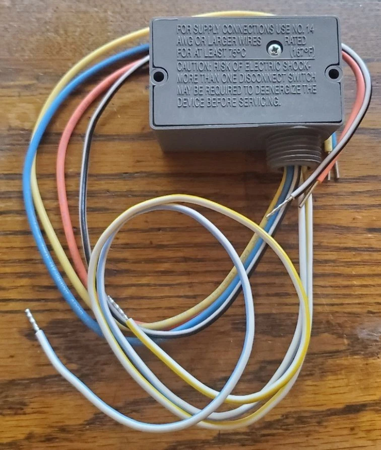 RIB Functional Devices RIBU1C Enclosed Relay SPDT 10Amp 120Vac 10-20 Vac/dc - Image 3 of 4