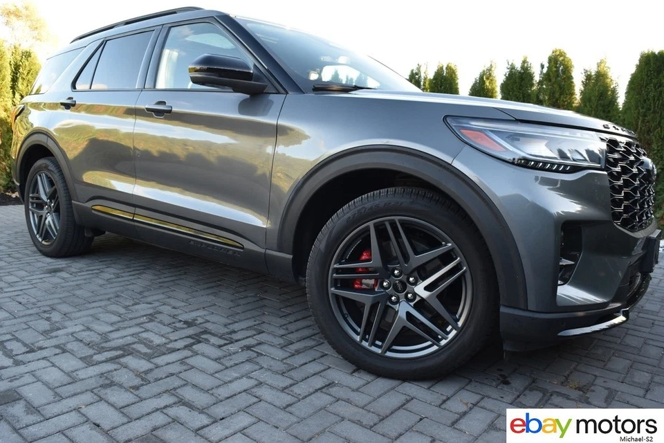 2025 Ford Explorer AWD 3.0TT ST-EDITION(NEW WAS $61,185) - Image 3 of 4