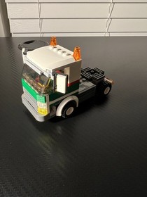 LEGO CITY: Tanker Truck (#3180) READ DESCRIPTION