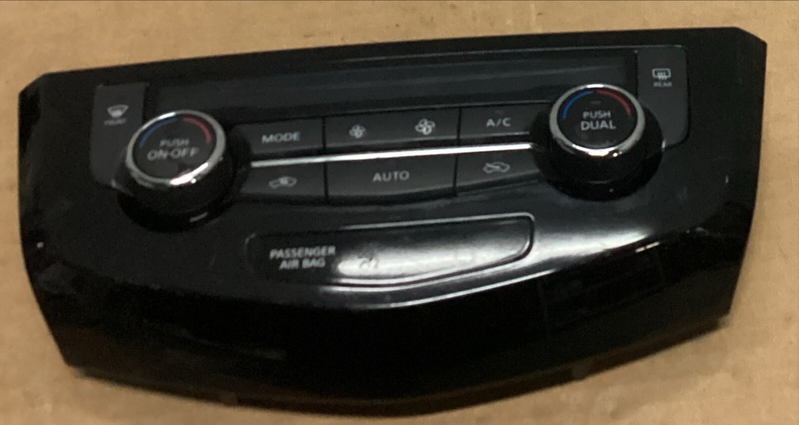 Foto 1 di 2