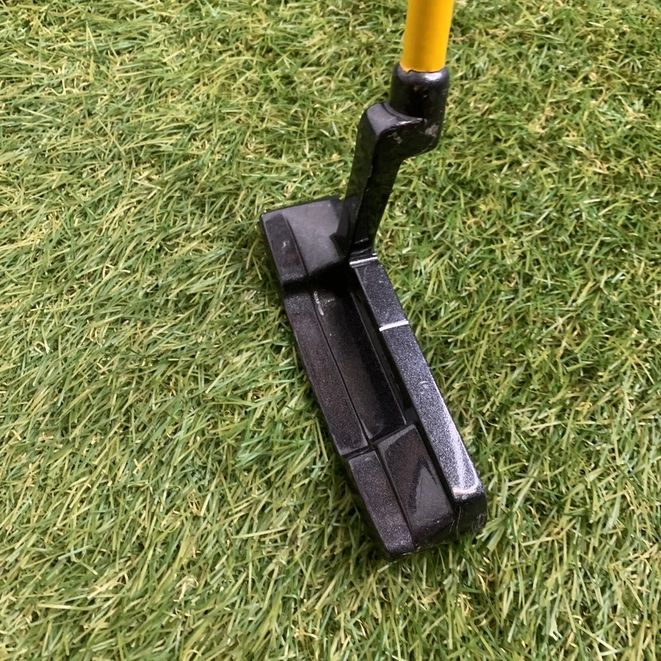 Momentus Golf Swing Trainer Putter Right Hand 35.5" - Image 2 of 4