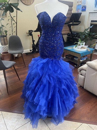 ELLIE WILDE BY MON CHERI Gown Ret $518 + tax Sz  0