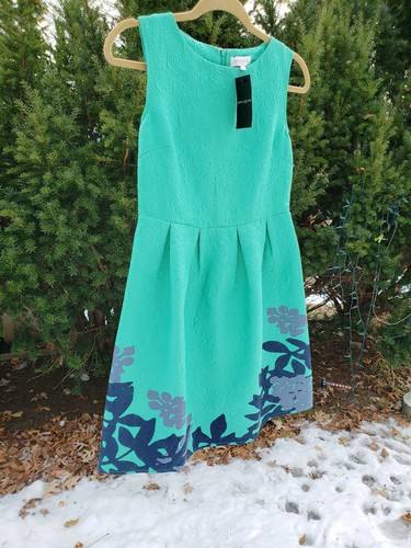 Apple & Eve Dress Mint Color with Design Along Botton Size Medium NWT - Picture 5 of 11