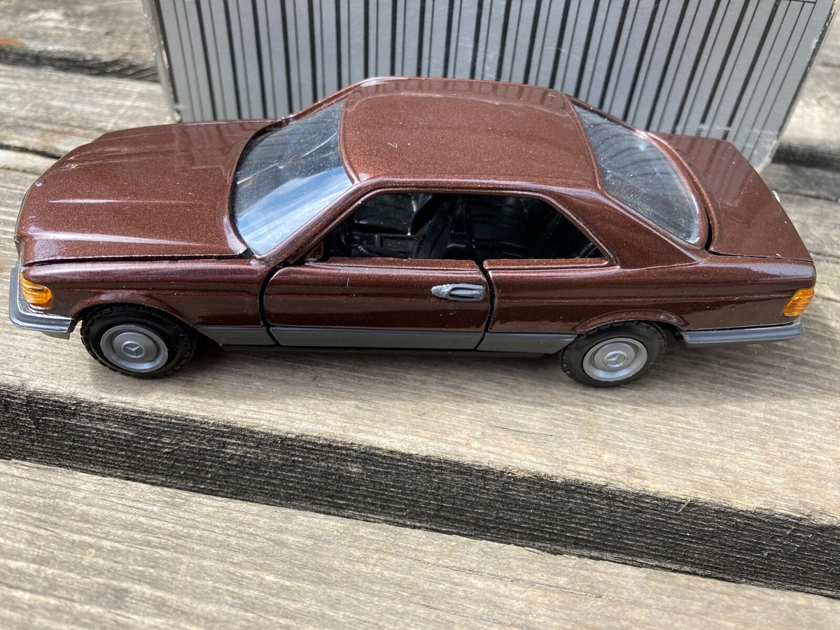 ミニカー Mercedes-Benz 500SEC AUTOart 1:43 scale Mercedes-Benz 500 SEC(C126) Black Metallic