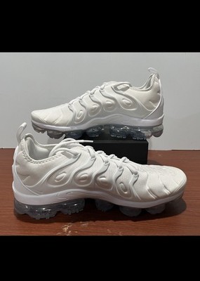 Nike Air VaporMax Plus Mens Size 10.5 White Athletic Shoes Sneakers 924453-100