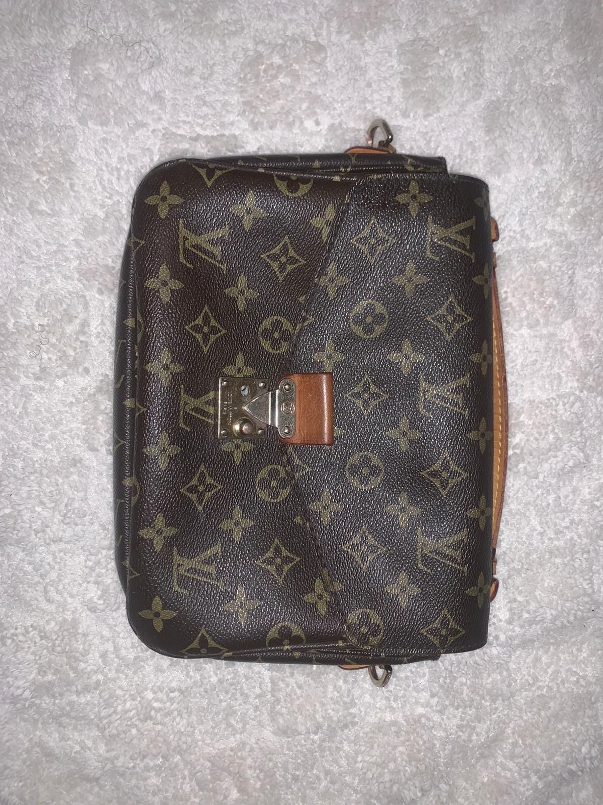 Louis Vuitton Pochette Metis Crossbody/ Shoulder Bag LV Brown Canvas/Leather