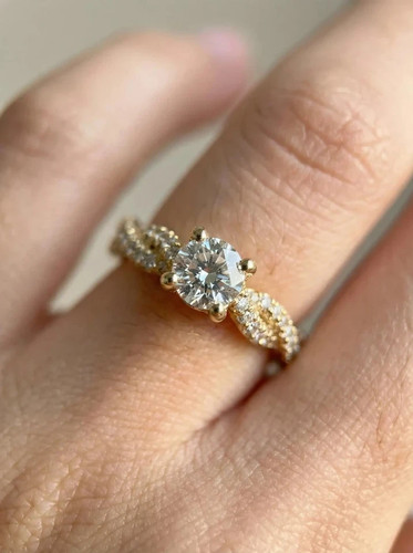 2Ct Round Cut Lab Created Diamond Women's Wedding Ring 14k Yellow Gold Plated - Picture 4 of 4