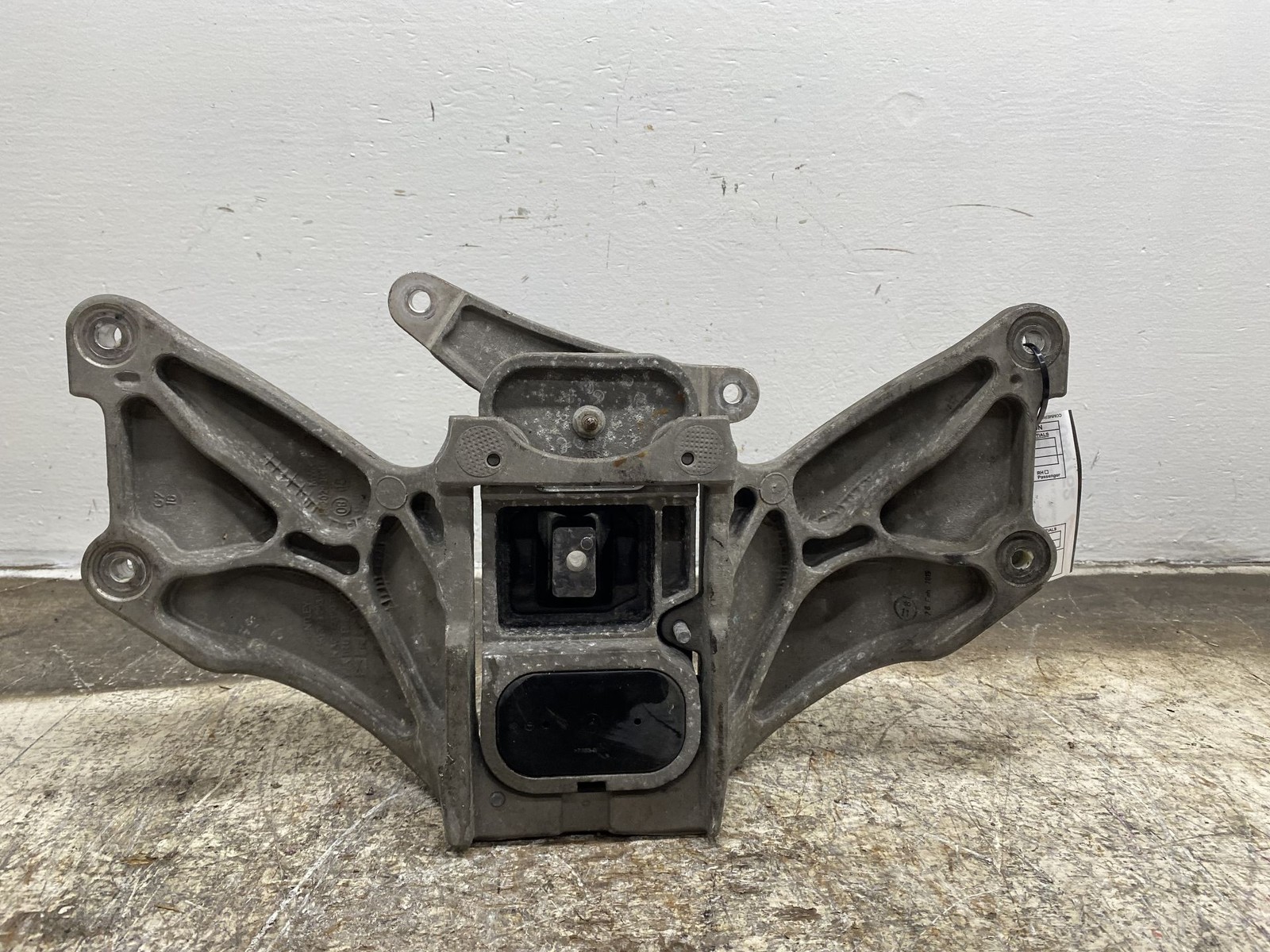 Bentley Flying Spur 2014-2018 Transmission mount